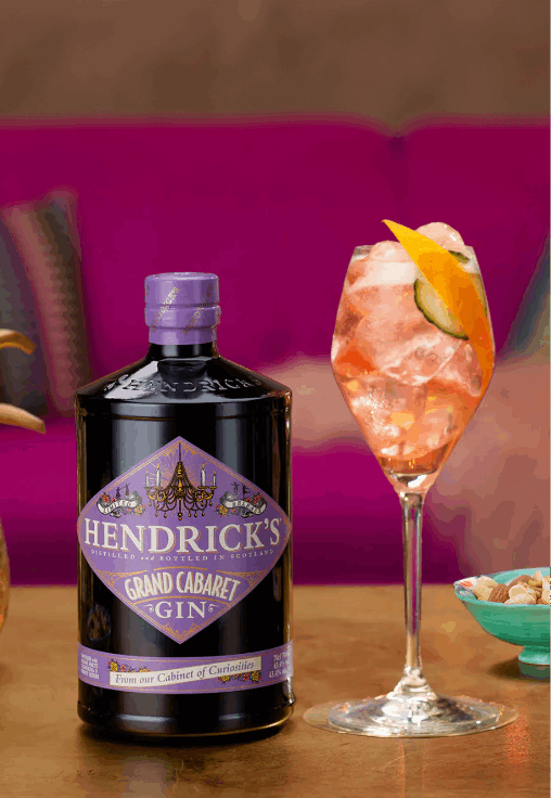 Hendrick's Gin Grand Cabaret — Szkocki Gin współczesny, butelka 700 ml, kieliszek, cocktail, beautyshot